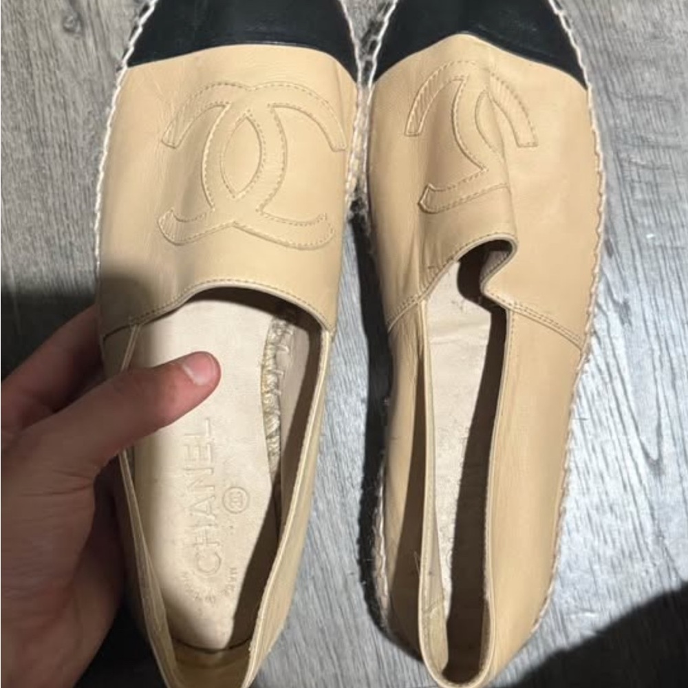 CHANEL Tan and Black Espadrilles